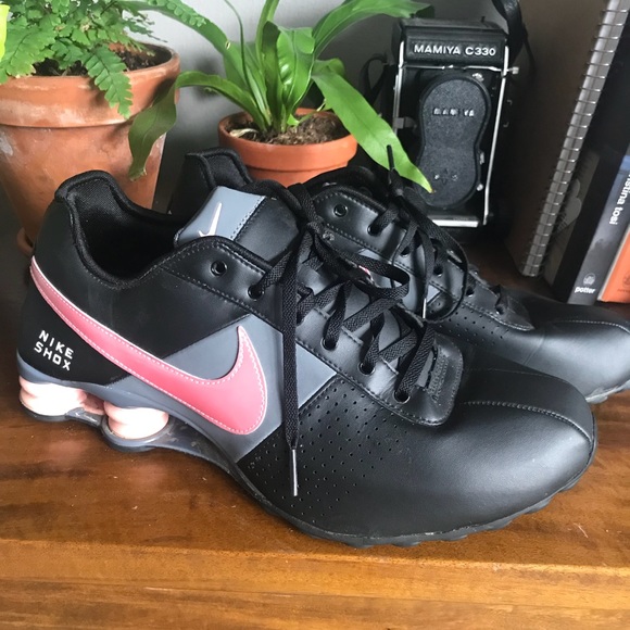 black leather nike shox